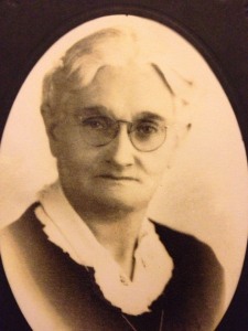 This is Great-Grandma Rose. Gigs was her brother. I wonder if he looked like Mrs. Doubtfire, too.
